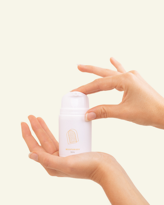 AM moisturiser